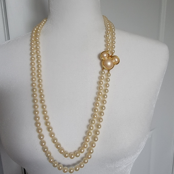 Disney Jewelry - Disney Mickey Set (Collectable)